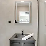 Modern And Air-Conditioned Apartment In The Heart Of Le Marais