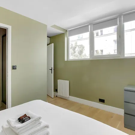 Modern And Air-conditioned In The Heart Of Le Marais Parigi